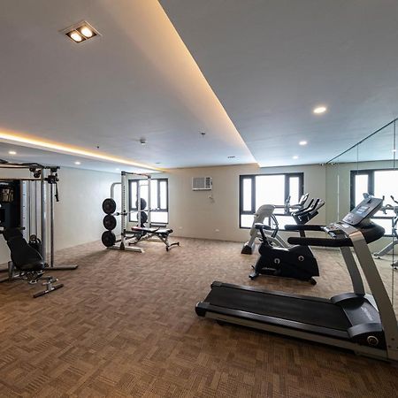 Cebu Family Suites Powered By Cocotel Εξωτερικό φωτογραφία