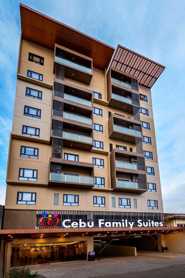 Cebu Family Suites Powered By Cocotel Εξωτερικό φωτογραφία